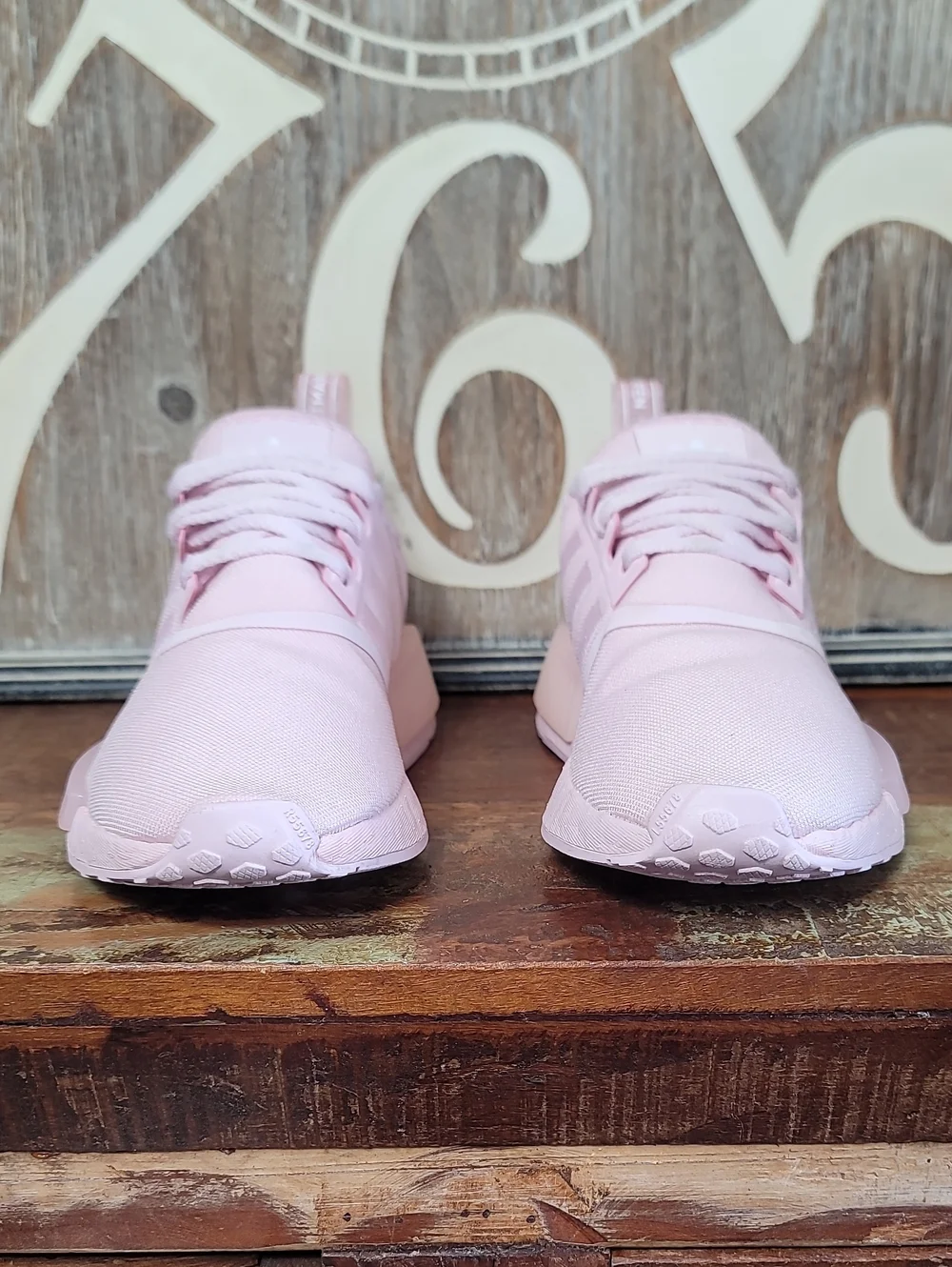 🔥 Wmns Adidas NMD R1 